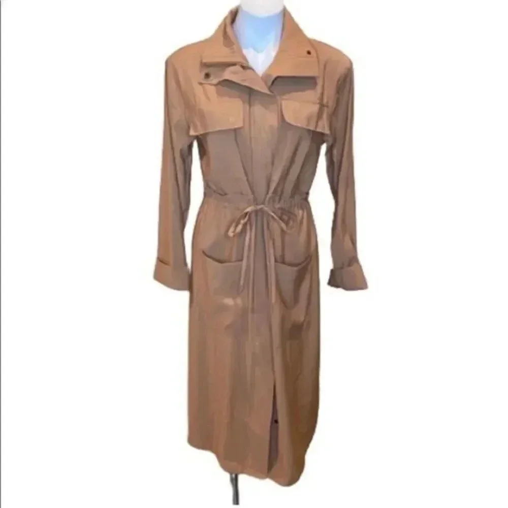 Ontwelfth trench coat